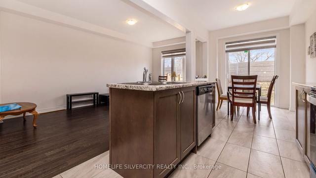 54 - 166 Deerpath Dr, House attached with 4 bedrooms, 3 bathrooms and 2 parking in Guelph ON | Image 2