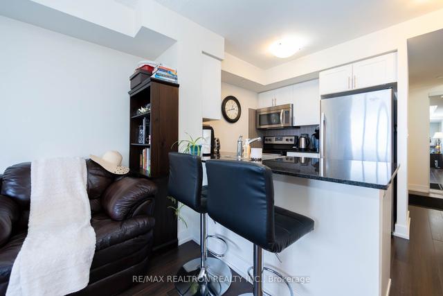 2001 - 6 Eva Rd, Condo with 1 bedrooms, 1 bathrooms and 1 parking in Toronto ON | Image 2