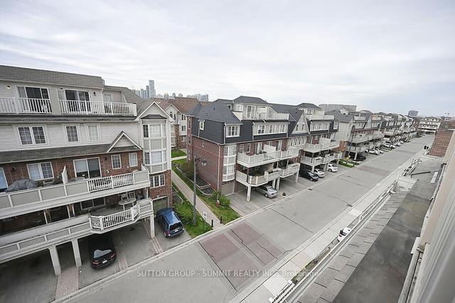 6 - 633 Dundas St W, Townhouse with 2 bedrooms, 2 bathrooms and 2 parking in Mississauga ON | Image 31