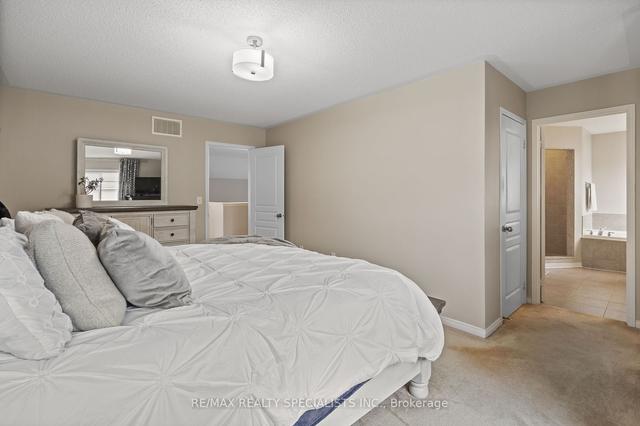 1096 Beneford Rd, House detached with 3 bedrooms, 3 bathrooms and 6 parking in Oshawa ON | Image 25