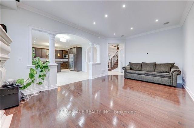 91 Via Teodoro, House detached with 5 bedrooms, 5 bathrooms and 6 parking in Vaughan ON | Image 2
