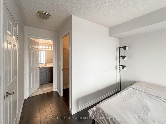 2308 - 909 Bay St, Condo with 2 bedrooms, 2 bathrooms and 1 parking in Toronto ON | Image 8