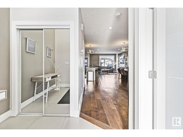 9834 162 St Nw Nw, House semidetached with 3 bedrooms, 2 bathrooms and null parking in Edmonton AB | Image 11