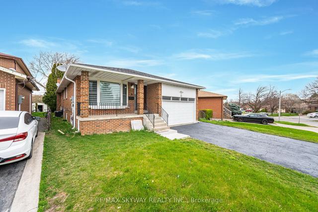 13 Panorama Cres, House detached with 3 bedrooms, 3 bathrooms and 6 parking in Brampton ON | Image 12