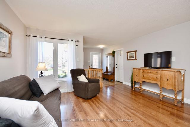 67 Moir Cres, House detached with 2 bedrooms, 2 bathrooms and 4 parking in Barrie ON | Image 37