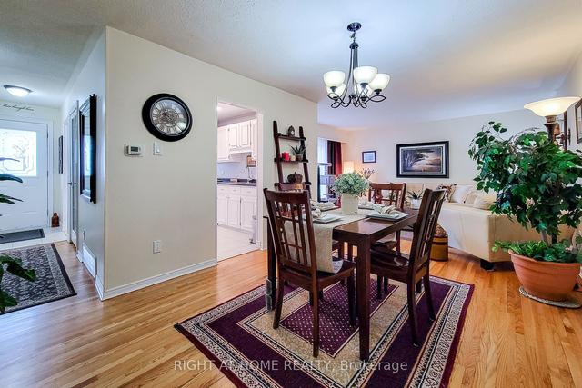 597 Timber Lane, Townhouse with 4 bedrooms, 2 bathrooms and 1 parking in Burlington ON | Image 3