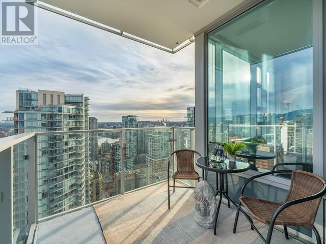 3805 - 1289 Hornby Street, Condo with 2 bedrooms, 2 bathrooms and 1 parking in Vancouver BC | Image 21