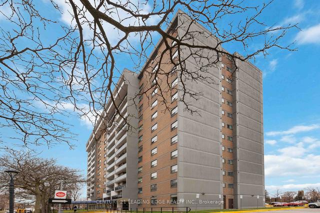 202 - 20 Gilder Dr, Condo with 3 bedrooms, 2 bathrooms and 1 parking in Toronto ON | Image 1