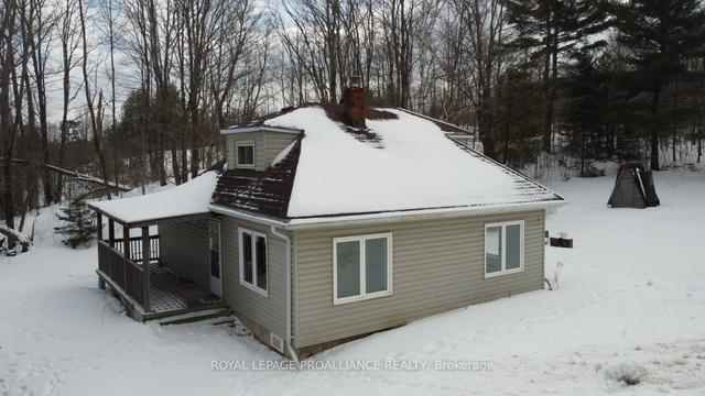 2458 Hwy 506, House detached with 3 bedrooms, 2 bathrooms and 4 parking in Addington Highlands ON | Image 1