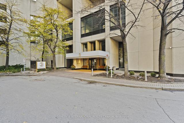 2208 - 33 Harbour Sq, Condo with 2 bedrooms, 3 bathrooms and 1 parking in Toronto ON | Image 27