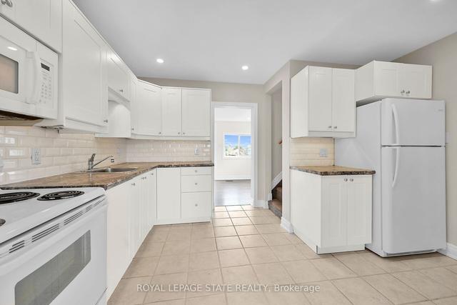 595 Fennell Ave E, House detached with 2 bedrooms, 1 bathrooms and 2 parking in Hamilton ON | Image 5