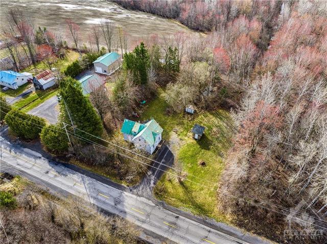 2250 Devine Road, House detached with 3 bedrooms, 2 bathrooms and 8 parking in Ottawa ON | Image 25