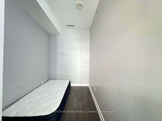 705 - 57 St Joseph St, Condo with 1 bedrooms, 1 bathrooms and 0 parking in Toronto ON | Image 9