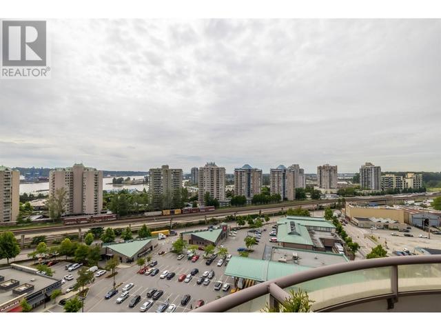 ph2 - 98 Tenth Street, Condo with 3 bedrooms, 2 bathrooms and 1 parking in New Westminster BC | Image 32