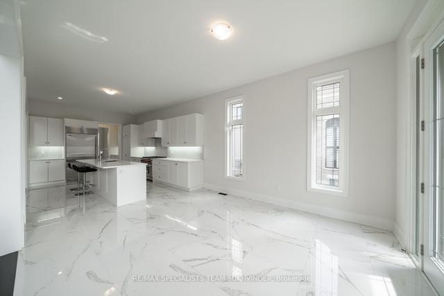 57 Appleyard Ave, House detached with 5 bedrooms, 6 bathrooms and 7 parking in Vaughan ON | Image 5