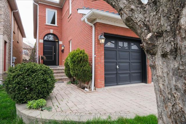 2580 Strathmore Cres, House detached with 3 bedrooms, 4 bathrooms and 4 parking in Mississauga ON | Image 12