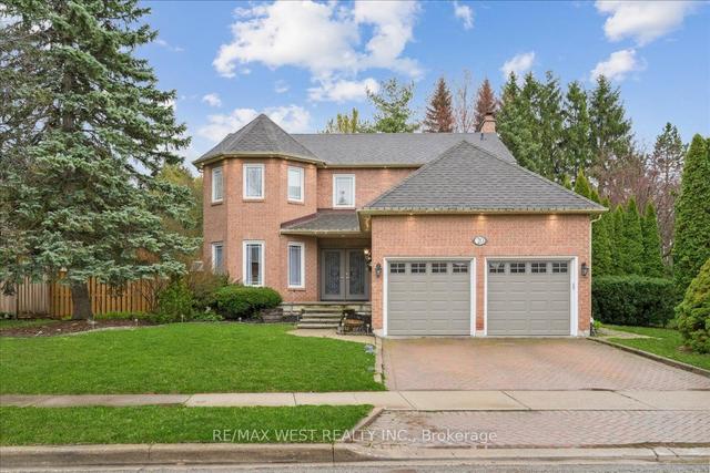 20 Iris Cres, House detached with 4 bedrooms, 4 bathrooms and 4 parking in Brampton ON | Image 1