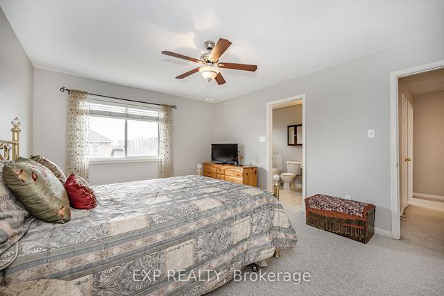 282 Alexander Cres, House detached with 3 bedrooms, 3 bathrooms and 6 parking in Milton ON | Image 11