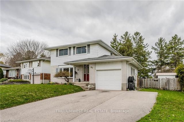 97 Applewood Cres, House detached with 3 bedrooms, 1 bathrooms and 5 parking in Guelph ON | Image 12