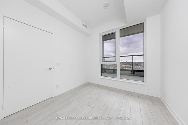 1313 - 270 Dufferin St, Condo with 2 bedrooms, 2 bathrooms and 0 parking in Toronto ON | Image 2