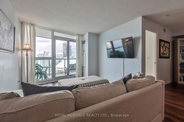 3712 - 19 Grand Trunk Cres, Condo with 1 bedrooms, 1 bathrooms and 1 parking in Toronto ON | Image 4
