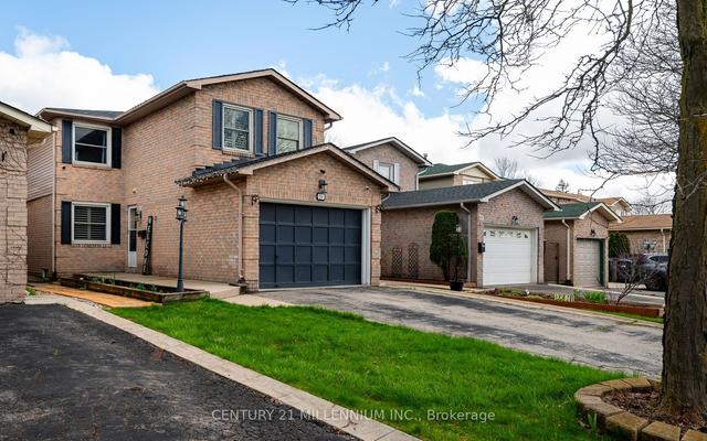 50 Steven Crt, House detached with 3 bedrooms, 2 bathrooms and 4 parking in Brampton ON | Image 1