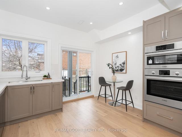1007 Ossington Ave, House detached with 3 bedrooms, 4 bathrooms and 0 parking in Toronto ON | Image 24