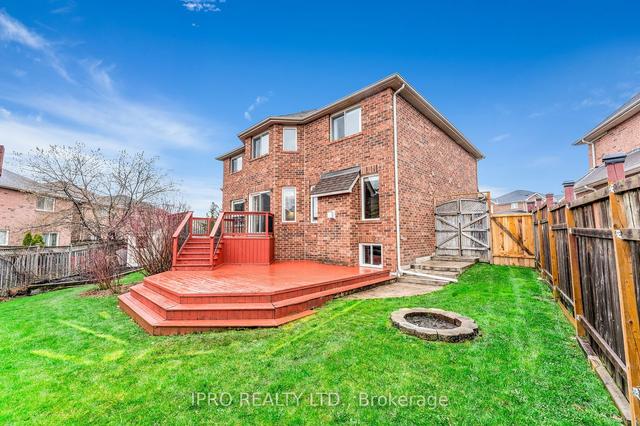 27 Linderwood Dr, House detached with 4 bedrooms, 4 bathrooms and 5 parking in Brampton ON | Image 31