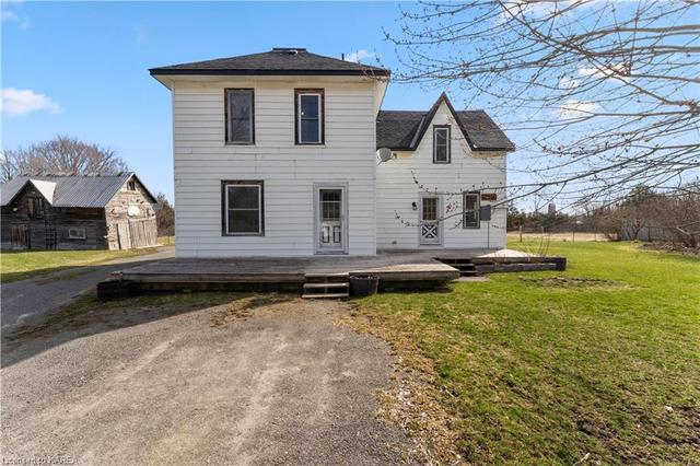 338 Burridge Road, House detached with 3 bedrooms, 2 bathrooms and 7 parking in South Frontenac ON | Image 23