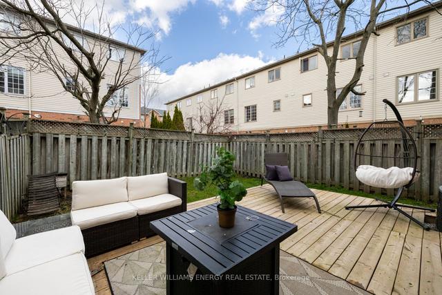 20 Salmon Way, Townhouse with 3 bedrooms, 3 bathrooms and 2 parking in Whitby ON | Image 22