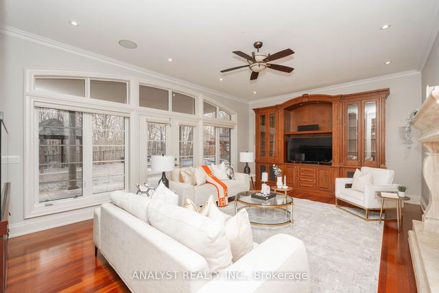 275 Treelawn Blvd, House detached with 4 bedrooms, 6 bathrooms and 9 parking in Vaughan ON | Image 3