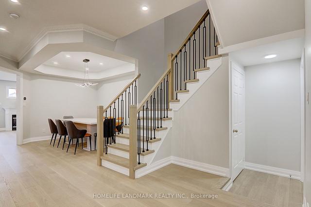 51 White Cedar Dr, House detached with 5 bedrooms, 4 bathrooms and 6 parking in Markham ON | Image 4