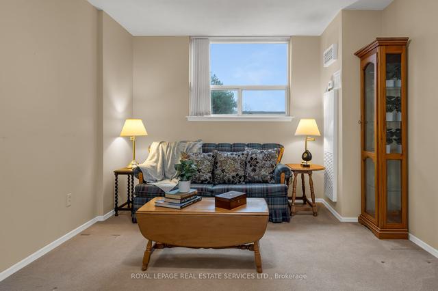 205 - 1425 Ghent Ave, Condo with 2 bedrooms, 2 bathrooms and 2 parking in Burlington ON | Image 13