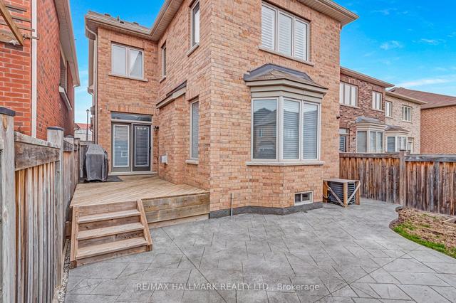 91 Algoma Dr, House detached with 4 bedrooms, 3 bathrooms and 2 parking in Vaughan ON | Image 31