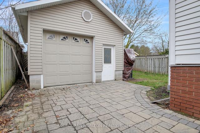 260 Johanna Dr, House detached with 3 bedrooms, 2 bathrooms and 6 parking in Cambridge ON | Image 21