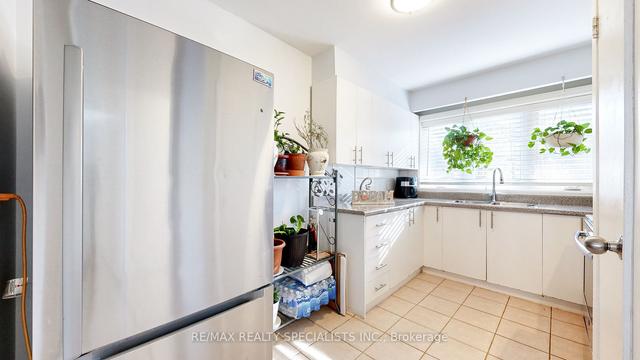 3 - 19 Derrydown Rd, Townhouse with 2 bedrooms, 3 bathrooms and 1 parking in Toronto ON | Image 32