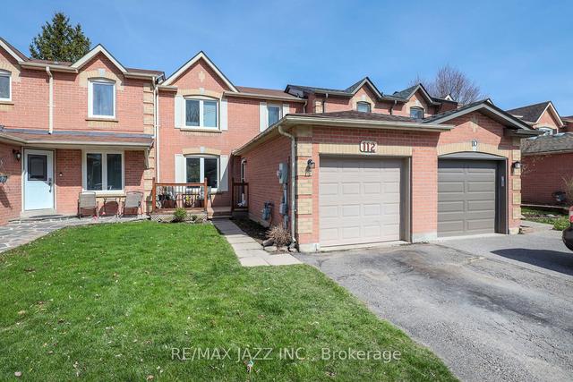 112 Yorkville Dr, House attached with 3 bedrooms, 2 bathrooms and 3 parking in Clarington ON | Image 1