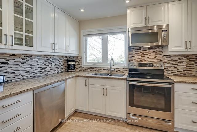 1243 Kingsmead Cres, House detached with 3 bedrooms, 2 bathrooms and 6 parking in Oakville ON | Image 3