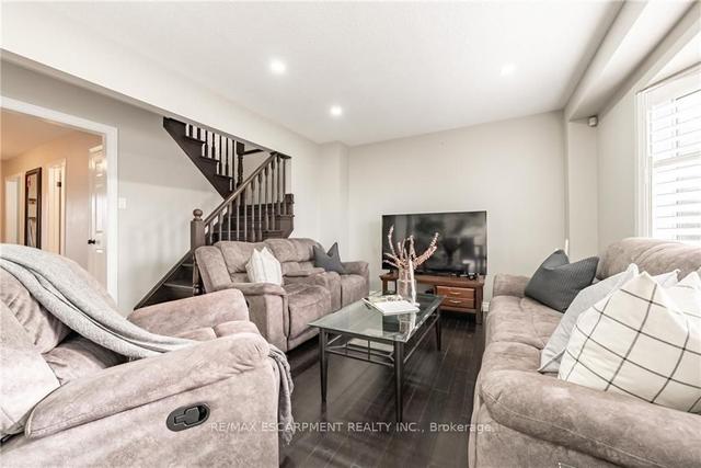 680 Rexford Dr, House detached with 3 bedrooms, 3 bathrooms and 4 parking in Hamilton ON | Image 3