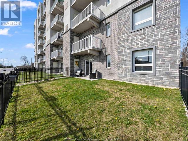 102 - 1675 Banwell, Condo with 2 bedrooms, 2 bathrooms and null parking in Windsor ON | Image 3