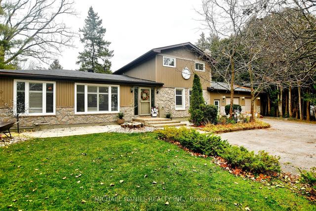 82 Ninth St, House detached with 3 bedrooms, 2 bathrooms and 8 parking in Brock ON | Image 1