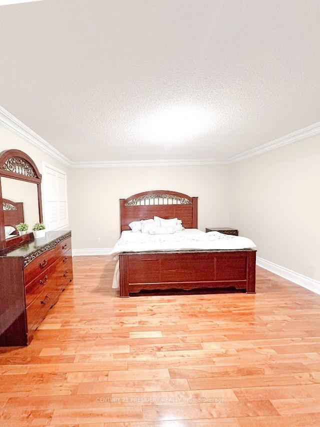 32 Angelucci Dr, House detached with 4 bedrooms, 5 bathrooms and 6 parking in Brampton ON | Image 2