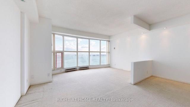 2205 - 99 Harbour Sq, Condo with 0 bedrooms, 1 bathrooms and 1 parking in Toronto ON | Image 1