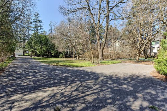 143 Balsam Dr, House detached with 5 bedrooms, 4 bathrooms and 12 parking in Oakville ON | Image 6