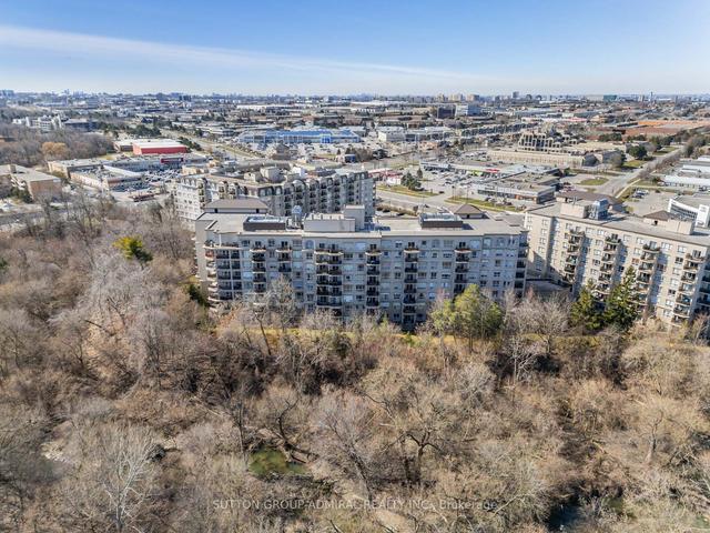 311 - 2 Maison Parc Crt, Condo with 1 bedrooms, 1 bathrooms and 2 parking in Vaughan ON | Image 19