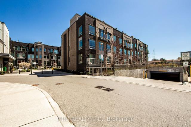 231 - 7 Applewood Lane, Townhouse with 2 bedrooms, 2 bathrooms and 1 parking in Toronto ON | Image 1