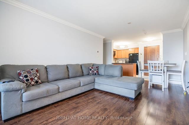 402 - 2772 Keele St, Condo with 2 bedrooms, 2 bathrooms and 2 parking in Toronto ON | Image 7