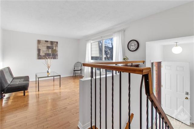 84 Renova Private, Townhouse with 3 bedrooms, 2 bathrooms and 1 parking in Ottawa ON | Image 5