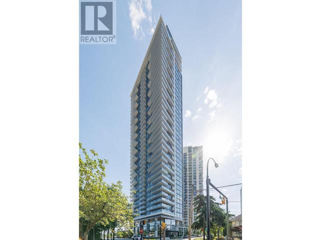 1807 - 4711 Hazel Street, Condo with 1 bedrooms, 1 bathrooms and 1 parking in Burnaby BC | Image 1