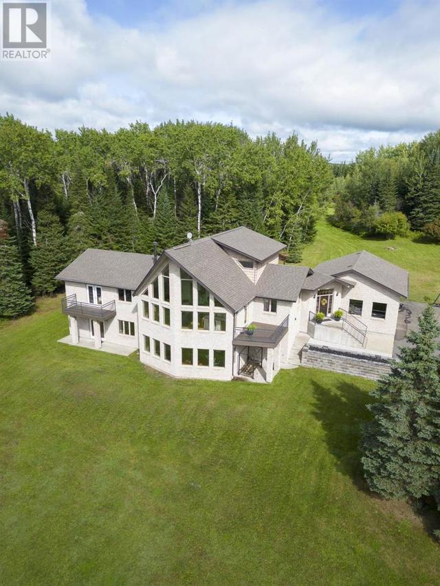 220 Belview Rd, House detached with 6 bedrooms, 3 bathrooms and null parking in Thunder Bay ON | Image 25
